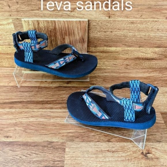 Teva Other - Teva Sandals unisex boys or girls flip flop 4 5
